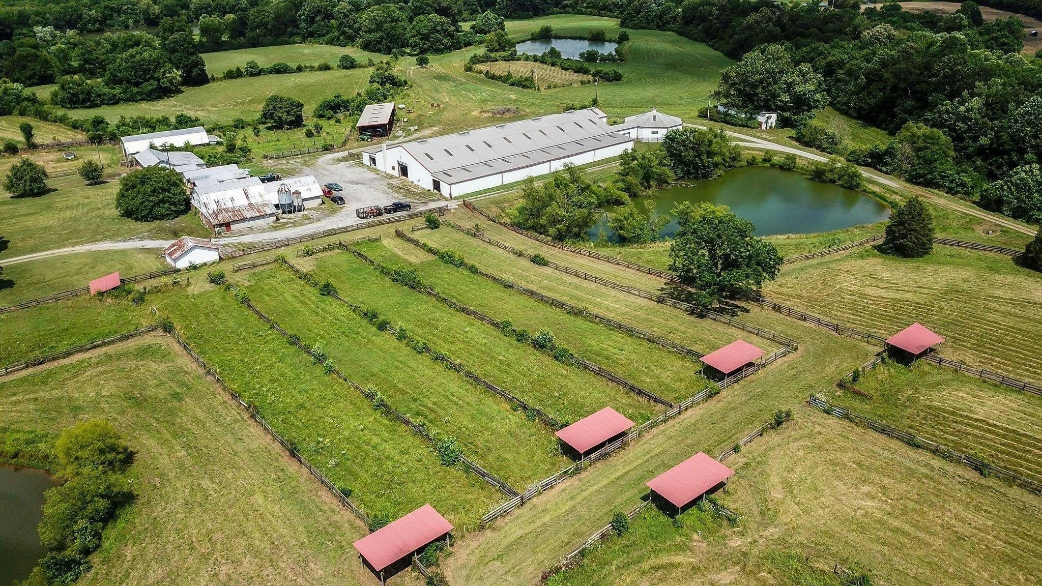 Aerial view of Tuckahoe Farm